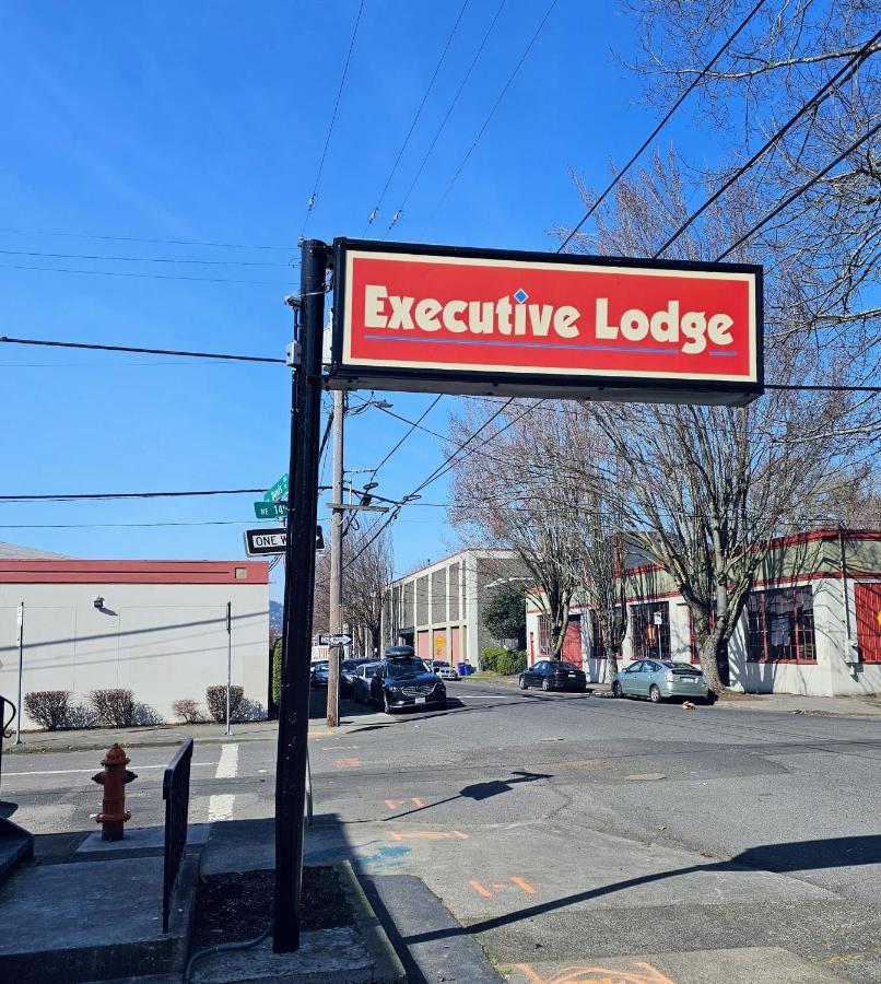 Executive Lodge ポートランド エクステリア 写真